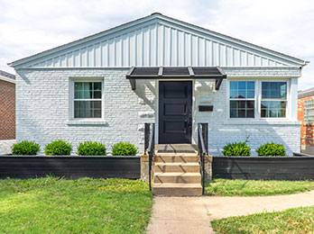 thumbnail for 3BR/2BA Tower Grove Bungalow // Now Available!