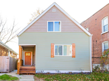 thumbnail for Cozy 3BR/2BA Farmhouse // Now Available!