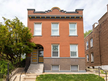 thumbnail for Stunning Benton Park 3BR // Now Available!